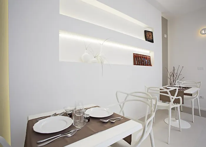 Borgoleoni 18 - Room&breakfast 2*