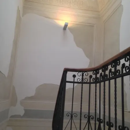 ベッド・アンド・ブレックファスト Borgoleoni 18 - And Breakfast