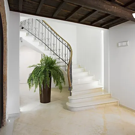 Borgoleoni 18 - And Breakfast 2* فيرّارا