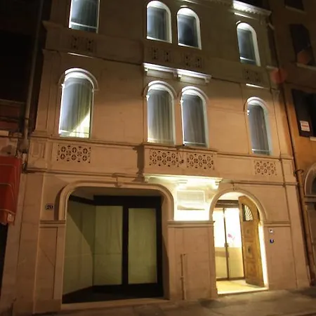 Borgoleoni 18 - And Breakfast Bed and Breakfast