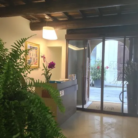 Bed & Breakfast Borgoleoni 18 - And Breakfast 2*