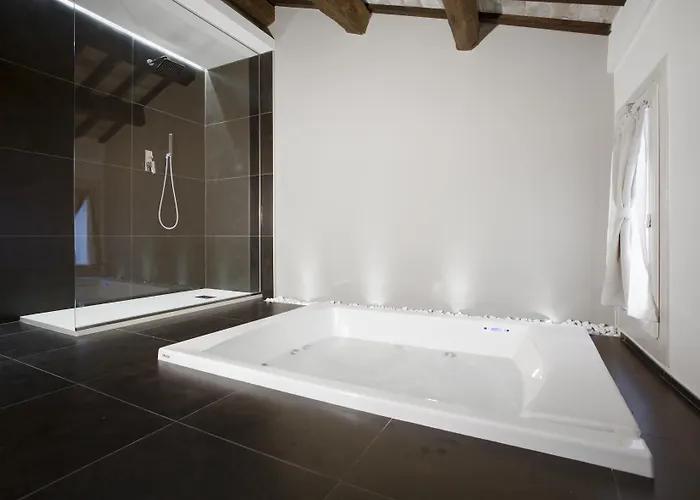 Bed & Breakfast Borgoleoni 18 - And Breakfast 2*