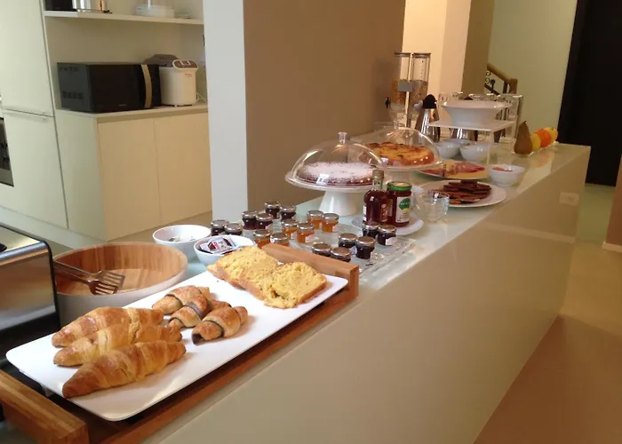 Borgoleoni 18 - And Breakfast 2*